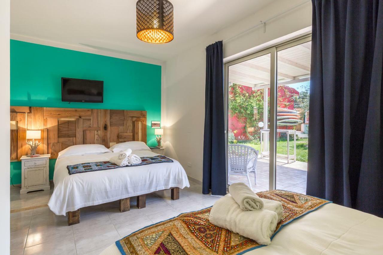 Floripa Surf House Bed & Breakfast Santa Maria Del Focallo Dış mekan fotoğraf