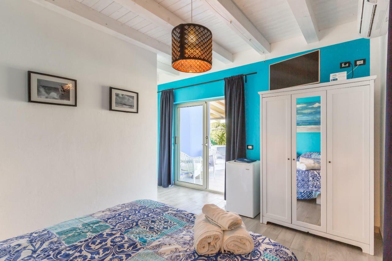 Floripa Surf House Bed & Breakfast Santa Maria Del Focallo Dış mekan fotoğraf